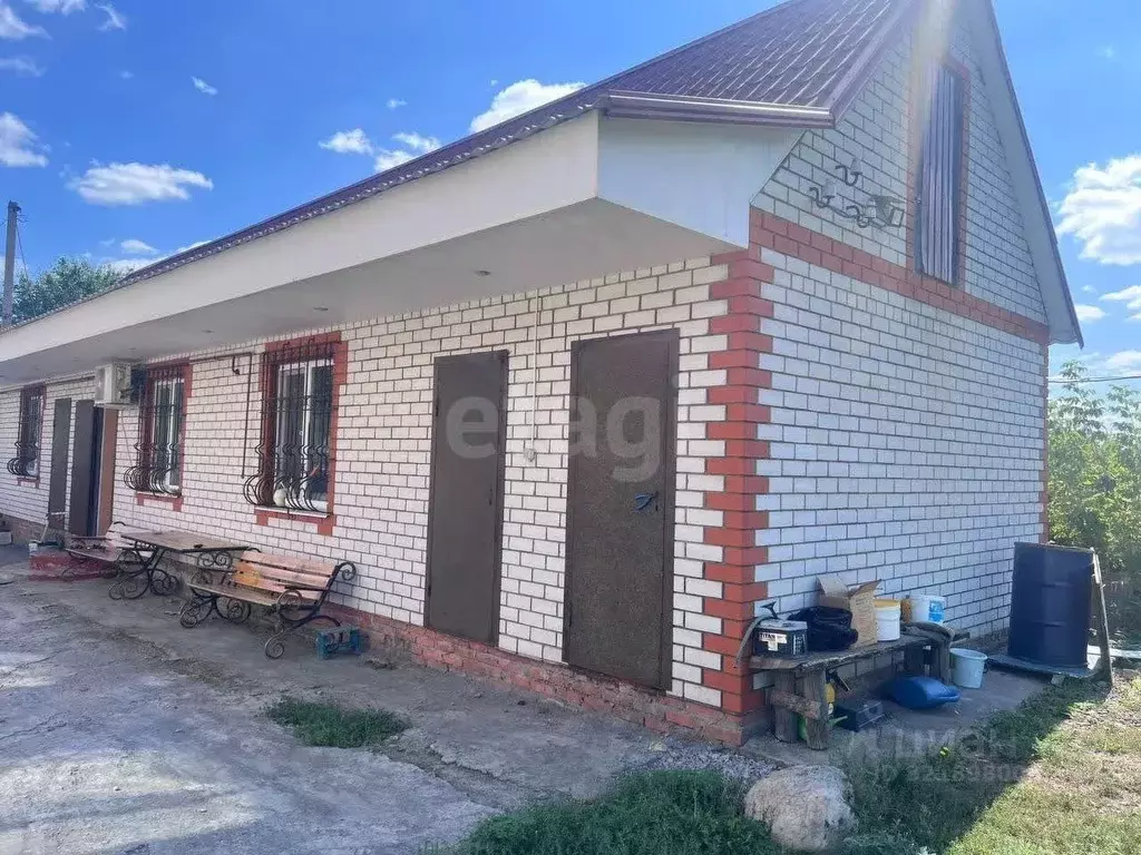 Дом в Белгородская область, Валуйки ул. Фурманова, 17 (67 м) - Фото 1
