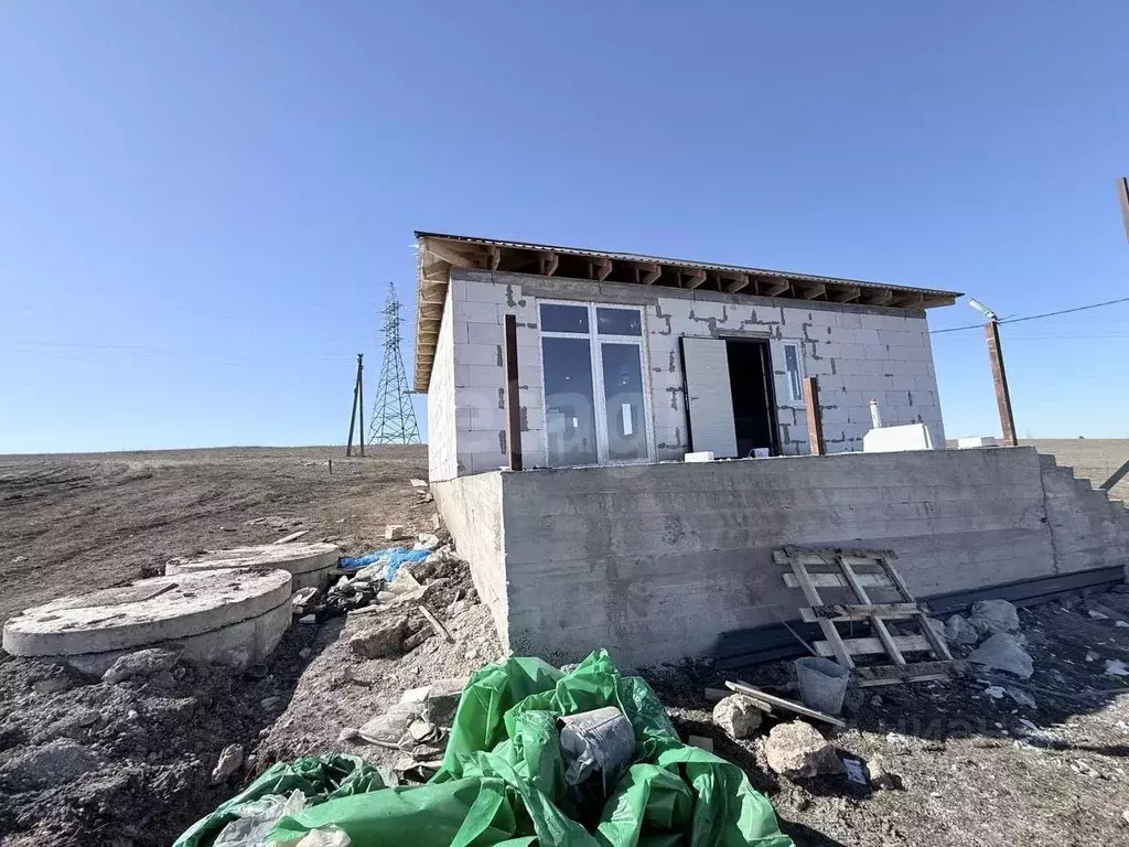 Дом в Крым, Симферопольский район, с. Мазанка ул. Ясная (100 м) - Фото 2