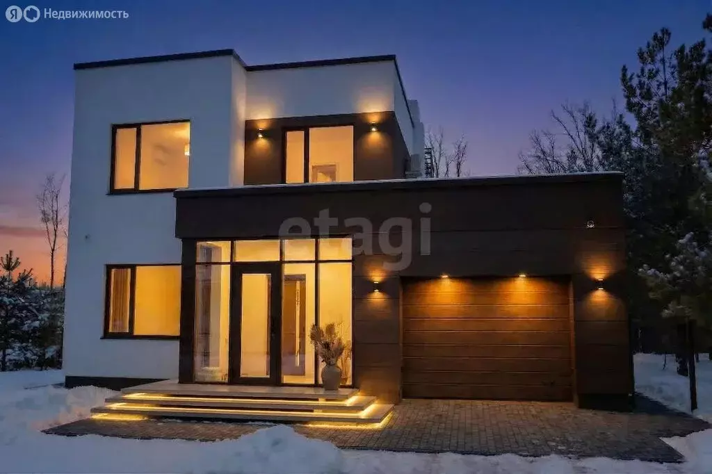 Дом в село Ягодное, Сиреневая улица (240 м) - Фото 1