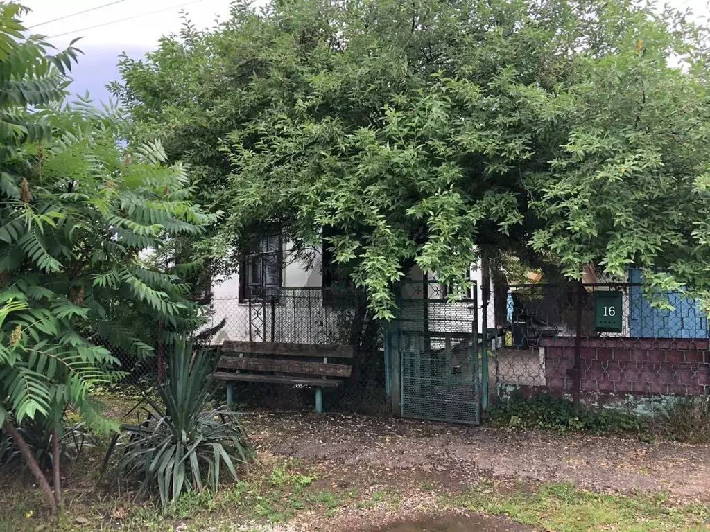 Дом в Краснодарский край, Хадыженск Апшеронский район, Озерная ул. (40 ... - Фото 1