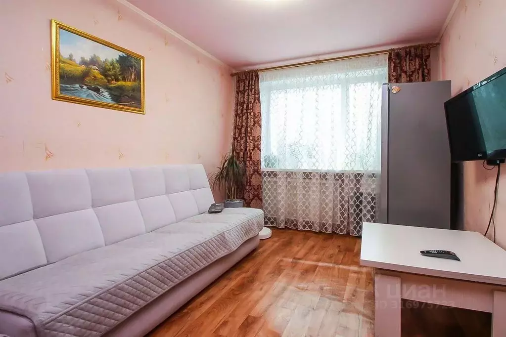 2-к кв. Ханты-Мансийский АО, Сургут Набережный просп., 48 (42.9 м) - Фото 1