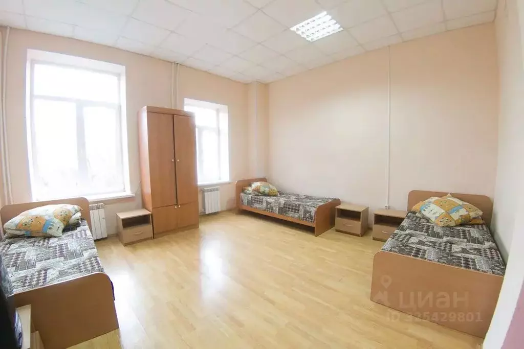 Комната Свердловская область, Каменск-Уральский Каменская ул., 6 - Фото 1