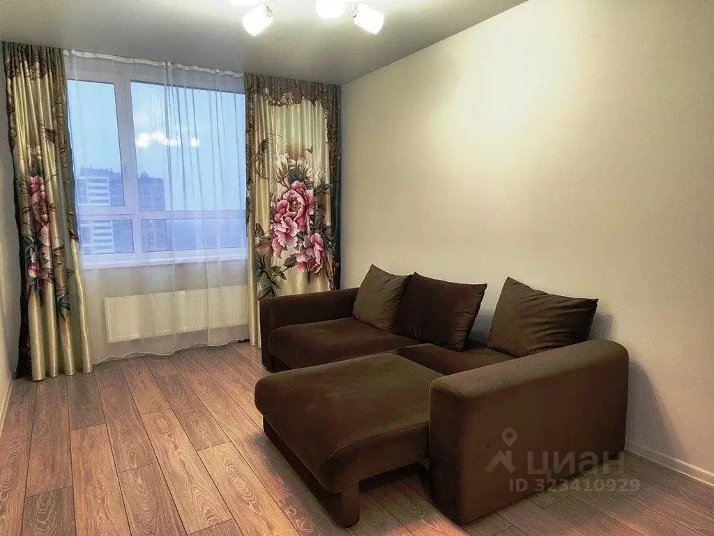 1-к кв. Свердловская область, Екатеринбург ул. Репина, 109 (40.2 м) - Фото 2