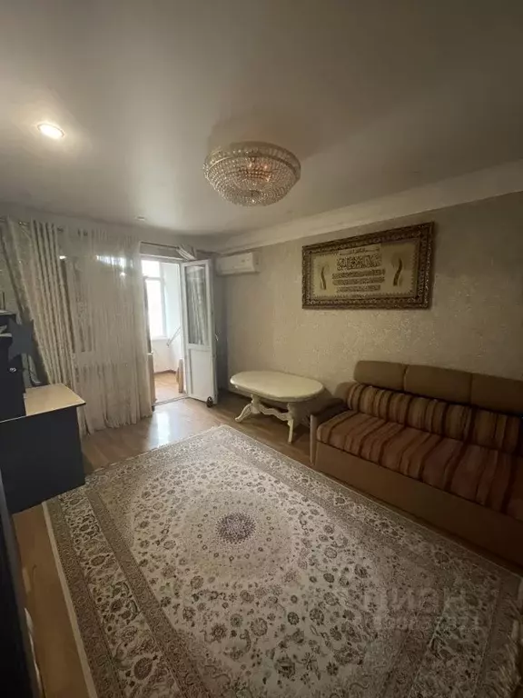 2-к кв. Дагестан, Каспийск ул. Байрамова, 6 (50.0 м) - Фото 1