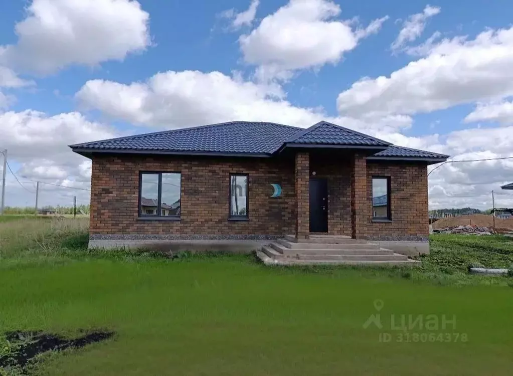 Дом в Башкортостан, Уфимский район, Зубовский сельсовет, с. ... - Фото 0