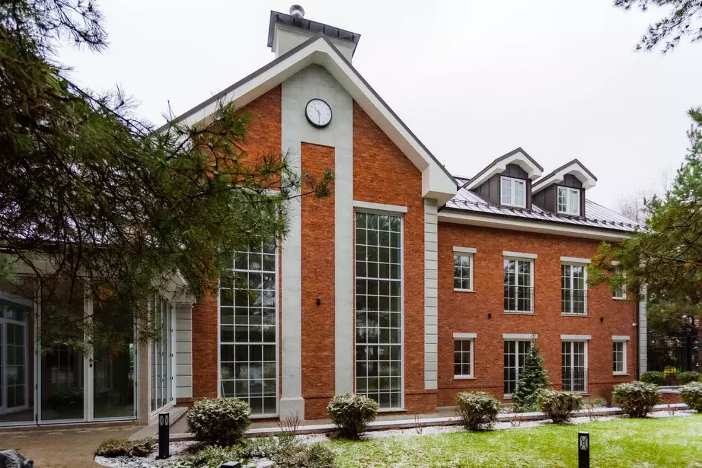 Дом в Московская область, Одинцовский городской округ, д. Раздоры, ... - Фото 1