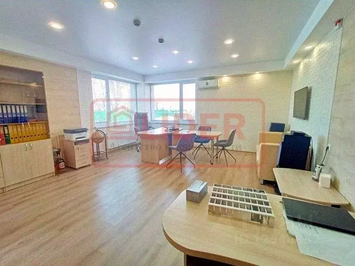 Офис в Севастополь ул. Токарева, 18в (30.0 м) - Фото 1