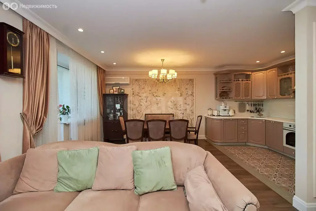 3-комнатная квартира: Тюмень, Харьковская улица, 59/4 (110 м) - Фото 1