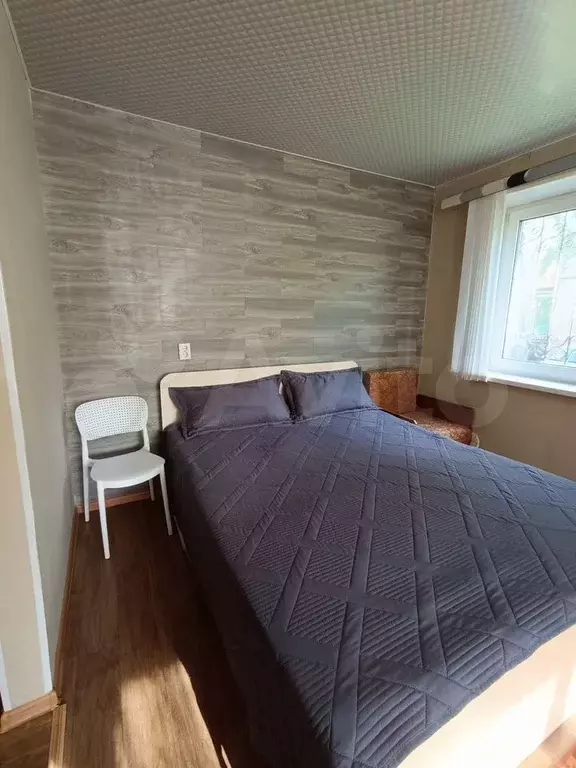 Комната 33 м в 1-к., 1/5 эт. - Фото 0