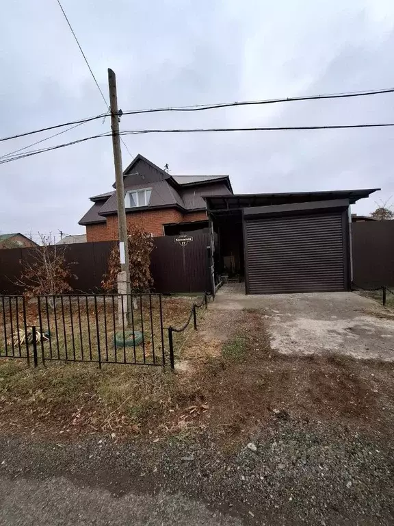 Дом в Оренбургская область, Оренбургский район, с. Подгородняя ... - Фото 0