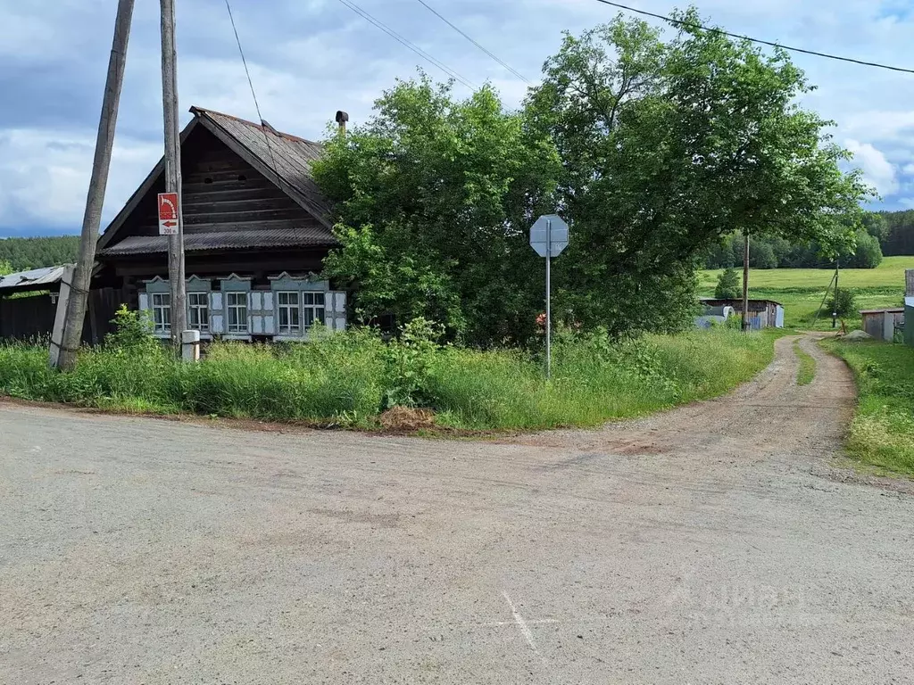 Дом в Свердловская область, Режевской муниципальный округ, д. Ощепково ... - Фото 0