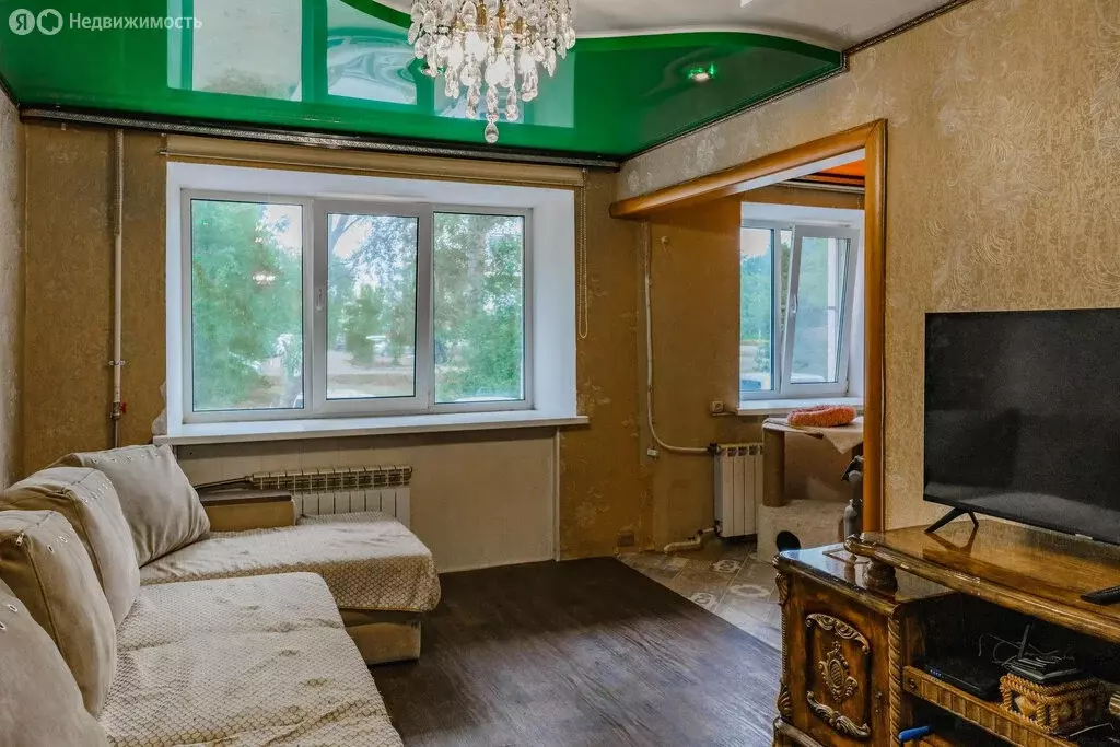 3-комнатная квартира: Комсомольск-на-Амуре, улица Дзержинского, 11 ... - Фото 1