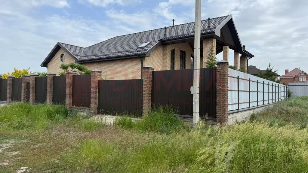 Дом в Ростовская область, Аксай пл. Ленина (340 м) - Фото 1