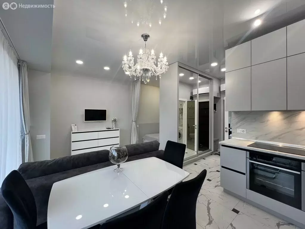 Квартира-студия: Ялта, Парковый проезд, 6Б (43 м) - Фото 2