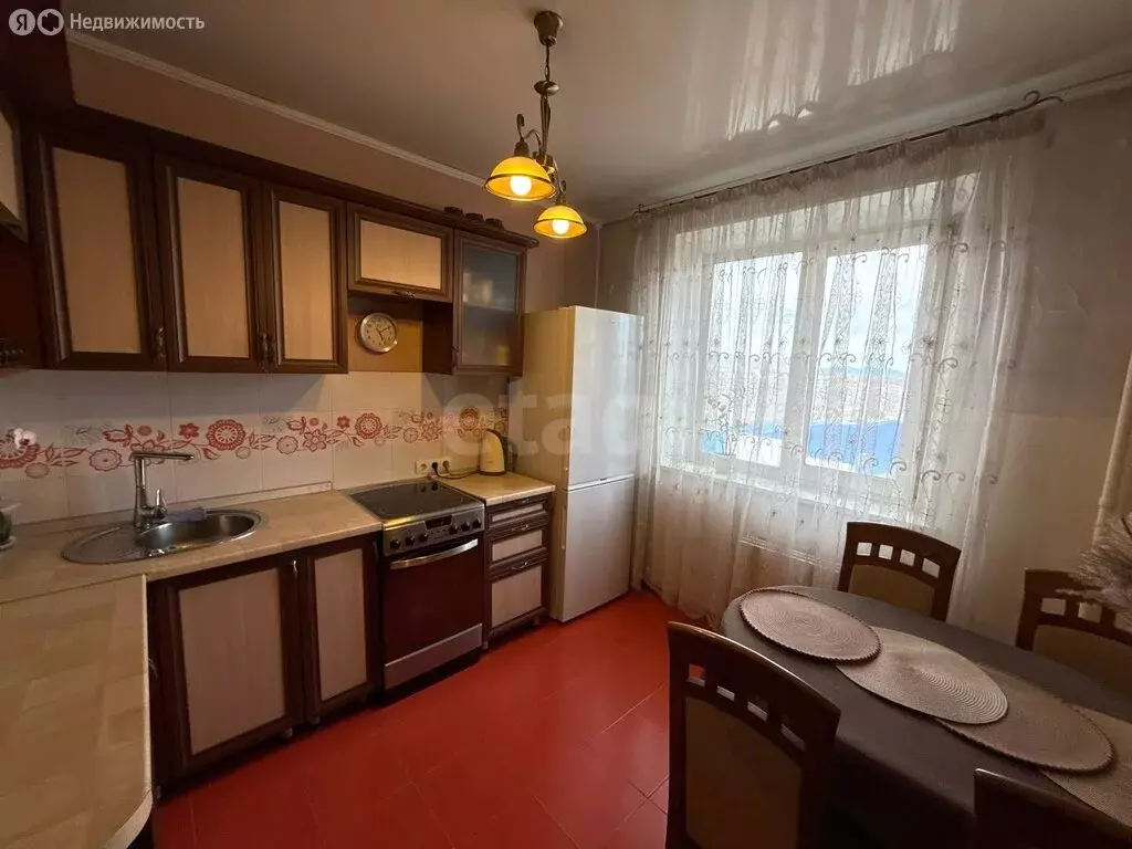 3-комнатная квартира: Черногорск, улица Калинина, 22 (64.6 м) - Фото 2