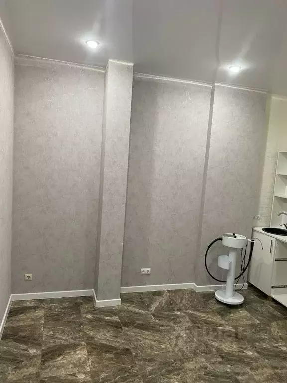 Офис в Крым, Керчь ул. Свердлова, 23А (18 м) - Фото 1