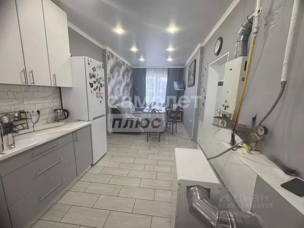 Дом в Краснодарский край, Кореновский район, Дядьковская ст-ца ул. ... - Фото 1