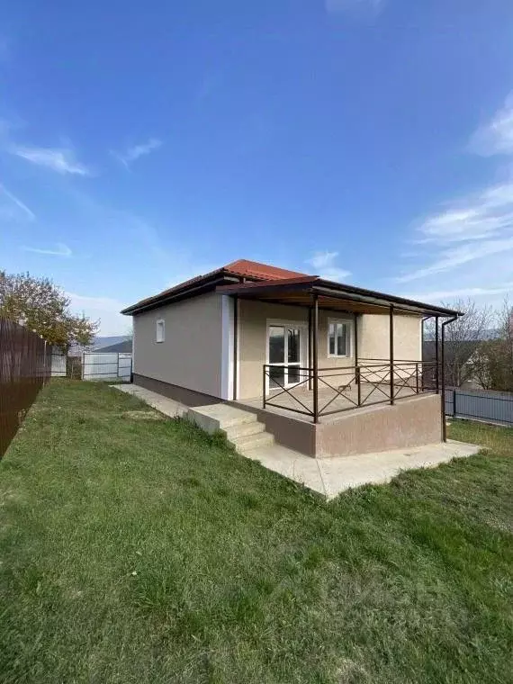 Дом в Крым, Симферопольский район, Добровское с/пос, с. Пионерское ул. ... - Фото 2