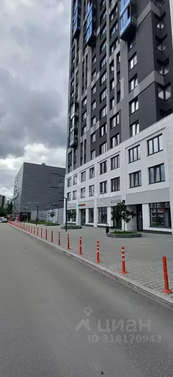 Помещение свободного назначения в Свердловская область, Екатеринбург ... - Фото 0