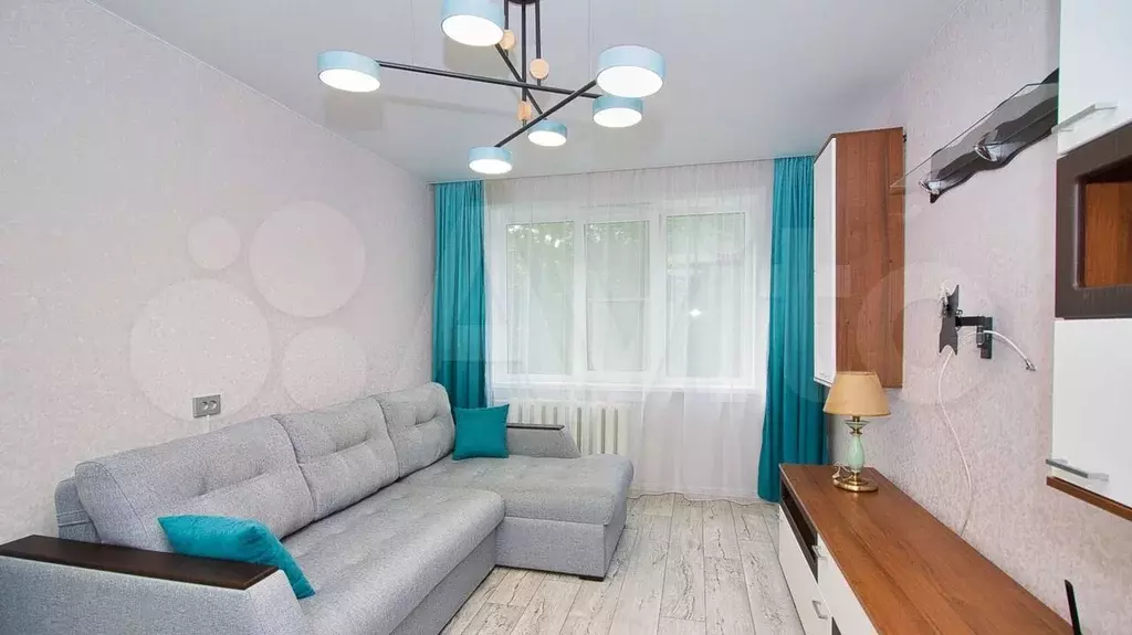 3-к. квартира, 61,3 м, 3/5 эт. - Фото 1