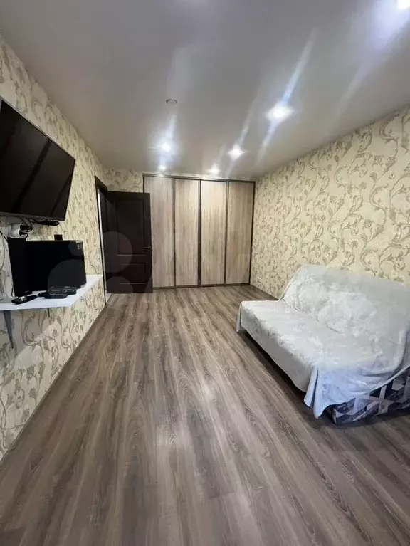 1-к. квартира, 31,6 м, 2/5 эт. - Фото 0