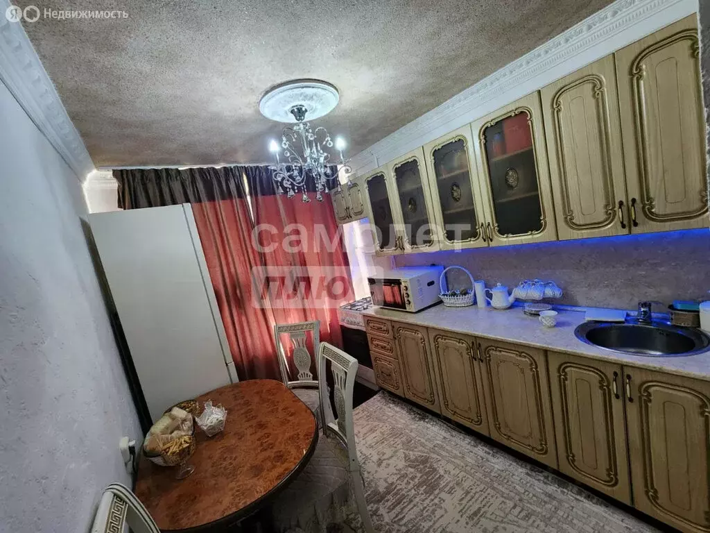 2-комнатная квартира: Грозный, улица А.А. Айдамирова, 118 (52 м) - Фото 0