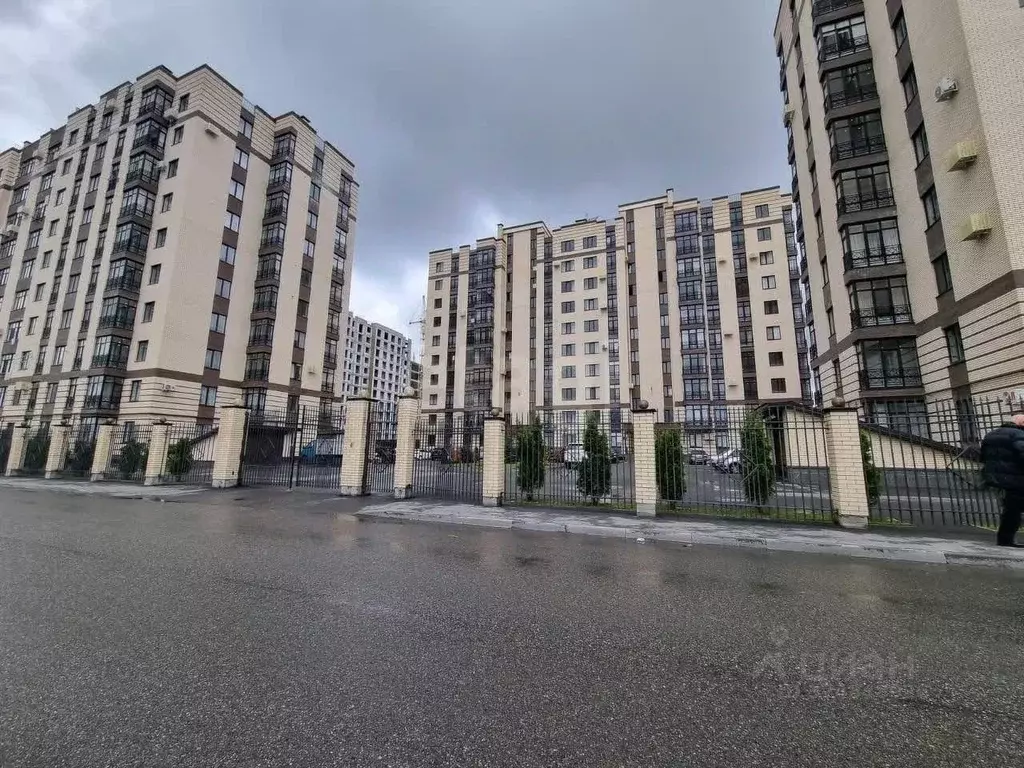 3-к кв. Северная Осетия, Владикавказ ул. Астана Кесаева, 44В (99.0 м) - Фото 1