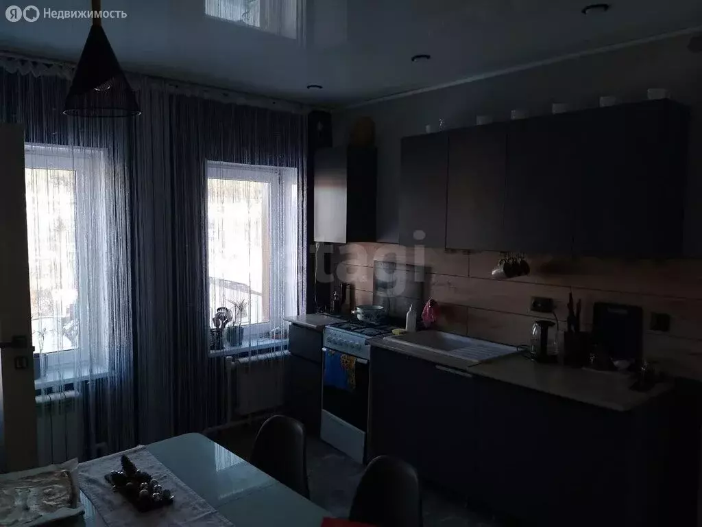 Дом в Златоуст, Береговая Ветлужская улица (110 м) - Фото 1