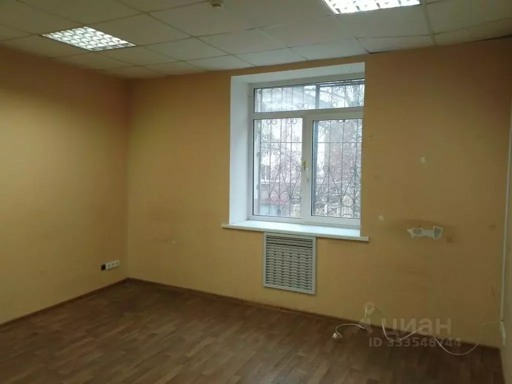 Помещение свободного назначения в Самарская область, Тольятти ул. ... - Фото 1