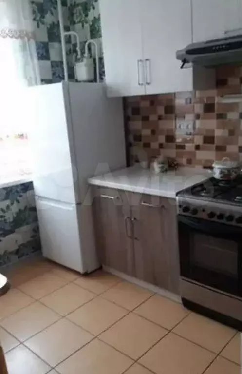 Комната 10 м в 3-к., 2/9 эт. - Фото 0