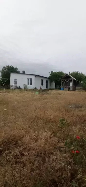 Дом в Крым, Сакский район, с. Воробьево ул. Дружбы, 2 (80 м) - Фото 1