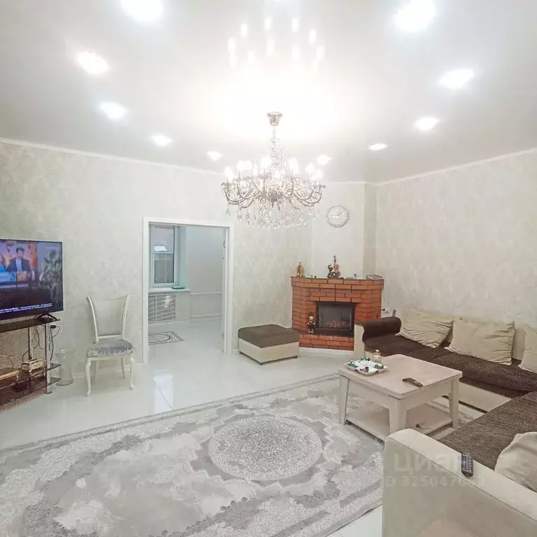 Дом в Саратовская область, Балаково ул. Котовского (400 м) - Фото 1