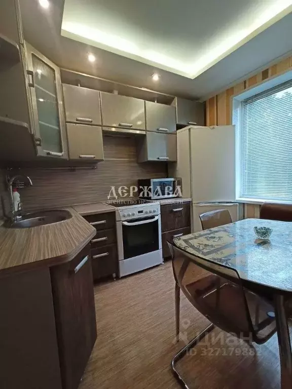 2-к кв. Белгородская область, Старый Оскол Конева мкр, 1 (48.0 м) - Фото 1