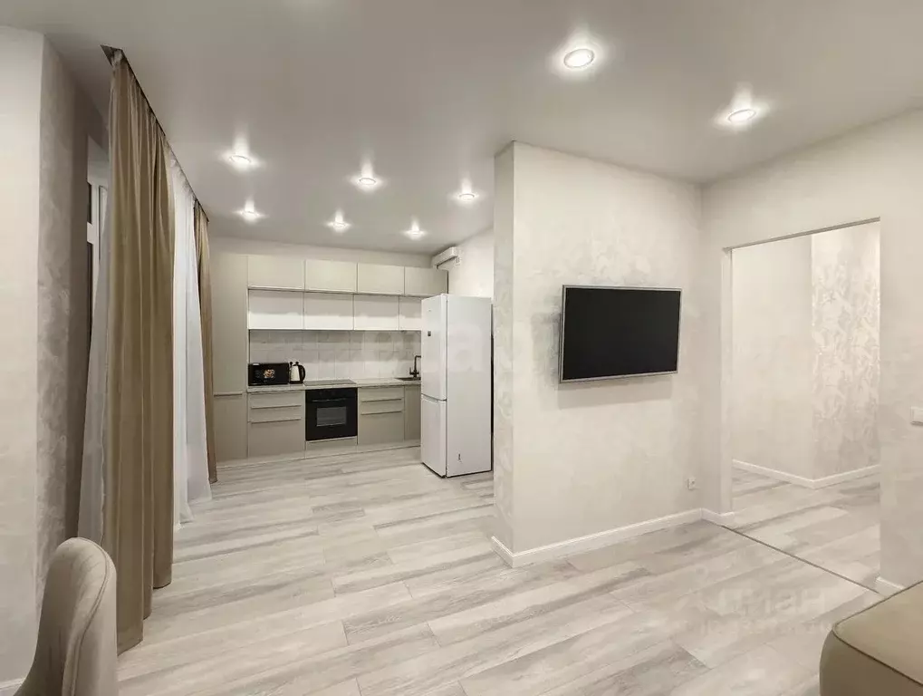 1-к кв. Тюменская область, Тюмень ул. Пожарных и Спасателей, 14 (63.0 ... - Фото 2