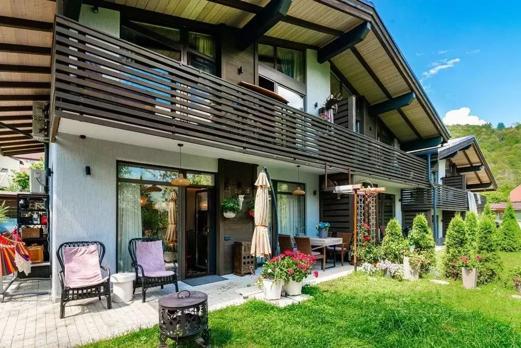 Коттедж в Краснодарский край, Сочи Красная Поляна пгт, ул. ... - Фото 1