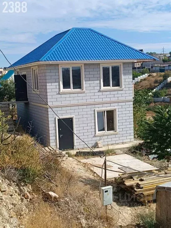 Дом в Севастополь ул. Коли Жартовского, 29 (100 м) - Фото 1