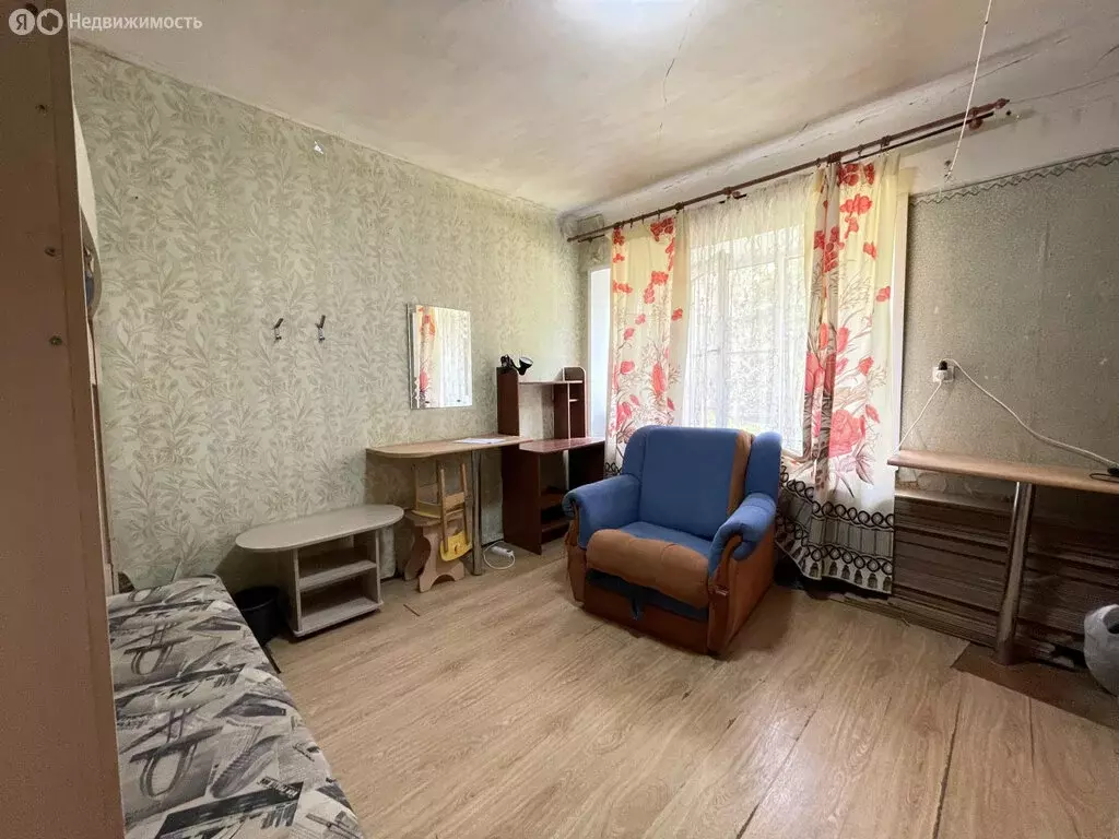 1к в 10-комнатной квартире (18 м) - Фото 0