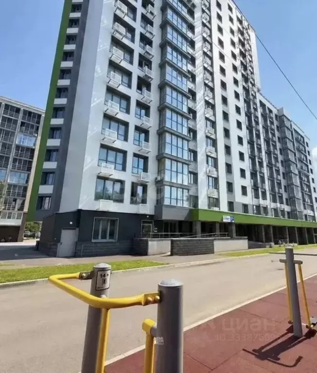 2-к кв. Башкортостан, Уфа ул. Октябрьской Революции, 62/1 (70.0 м) - Фото 1