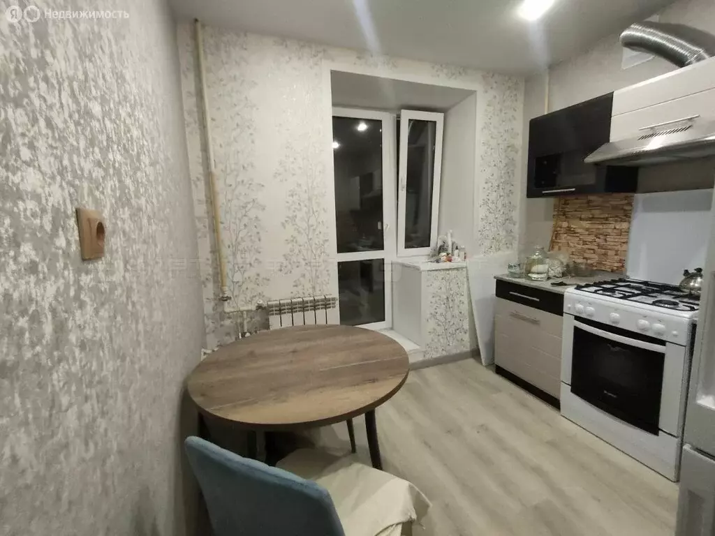 1-комнатная квартира: Казань, улица Родины, 31 (38 м) - Фото 1