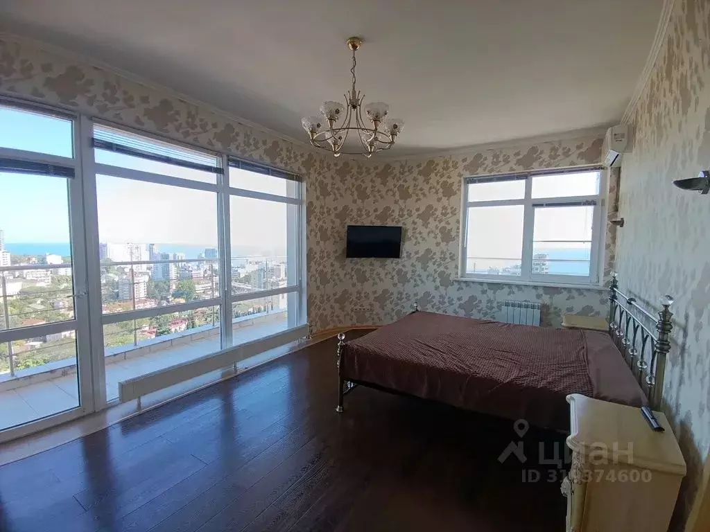 2-к кв. Краснодарский край, Сочи Красная ул., 2 (75.0 м) - Фото 1
