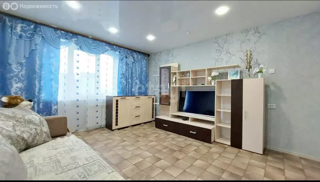 3-комнатная квартира: Хабаровск, улица Бондаря, 25 (50 м) - Фото 1