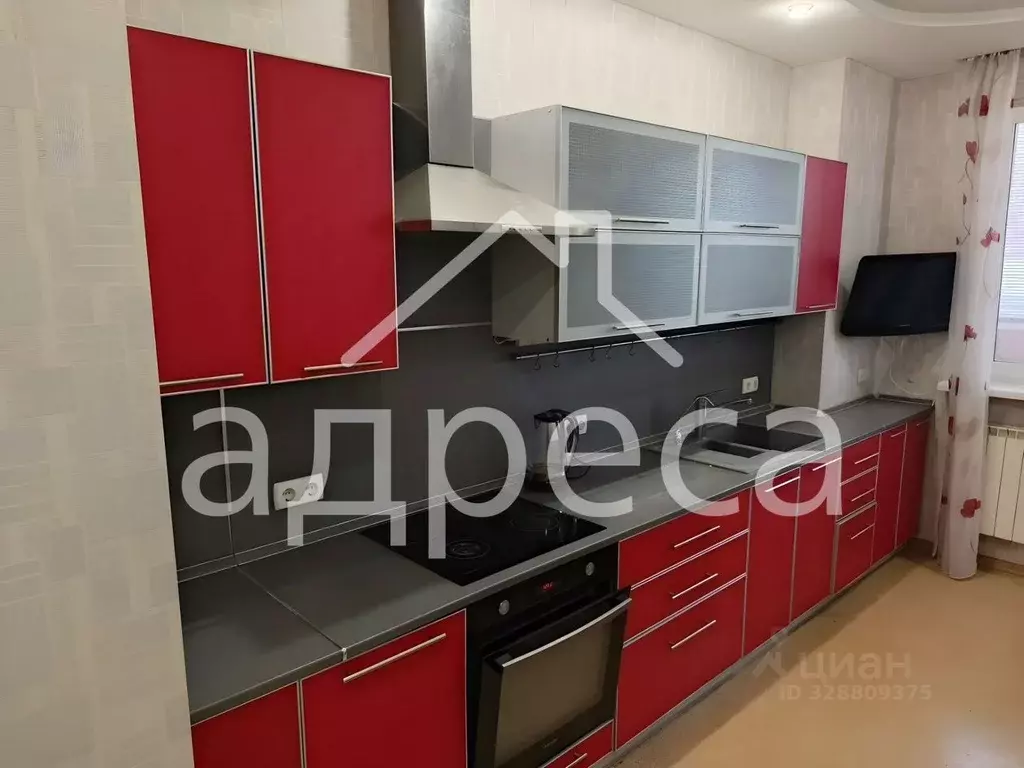 2-к кв. Самарская область, Самара Революционная ул., 4 (73.3 м) - Фото 0