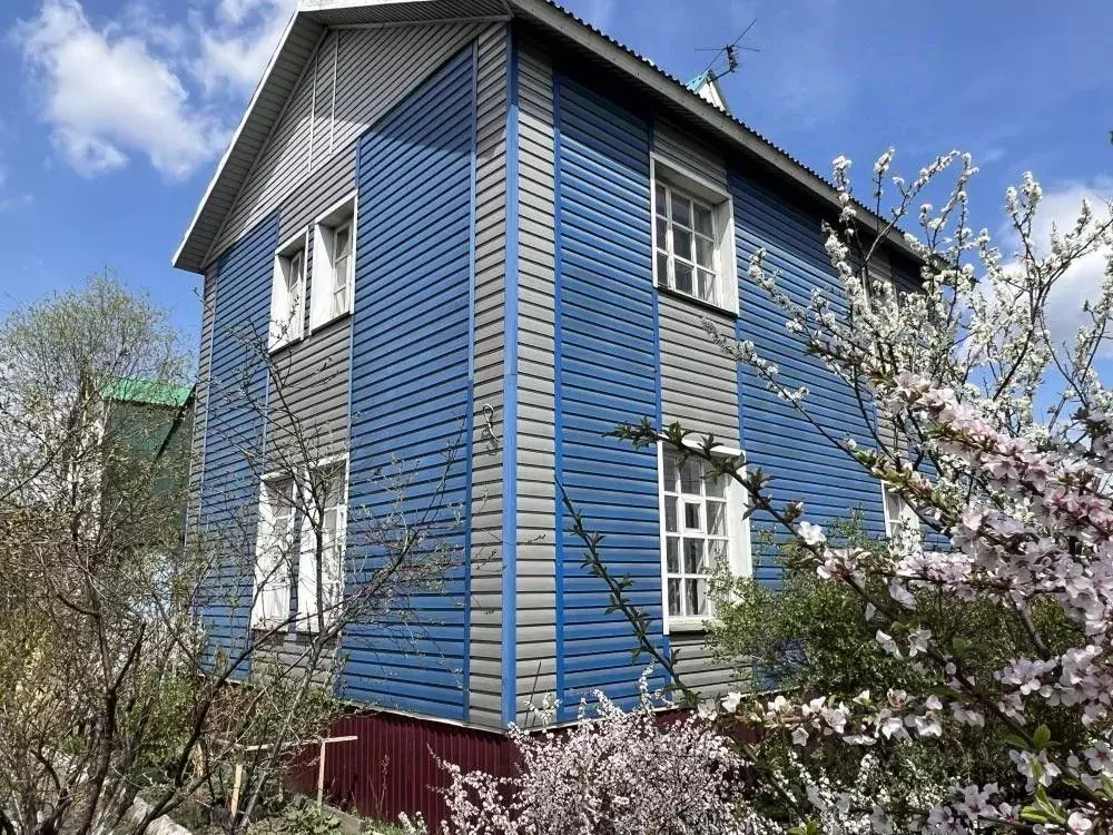 Дом в Иркутская область, Иркутск Почтамтская ул., 6 (100 м) - Фото 1