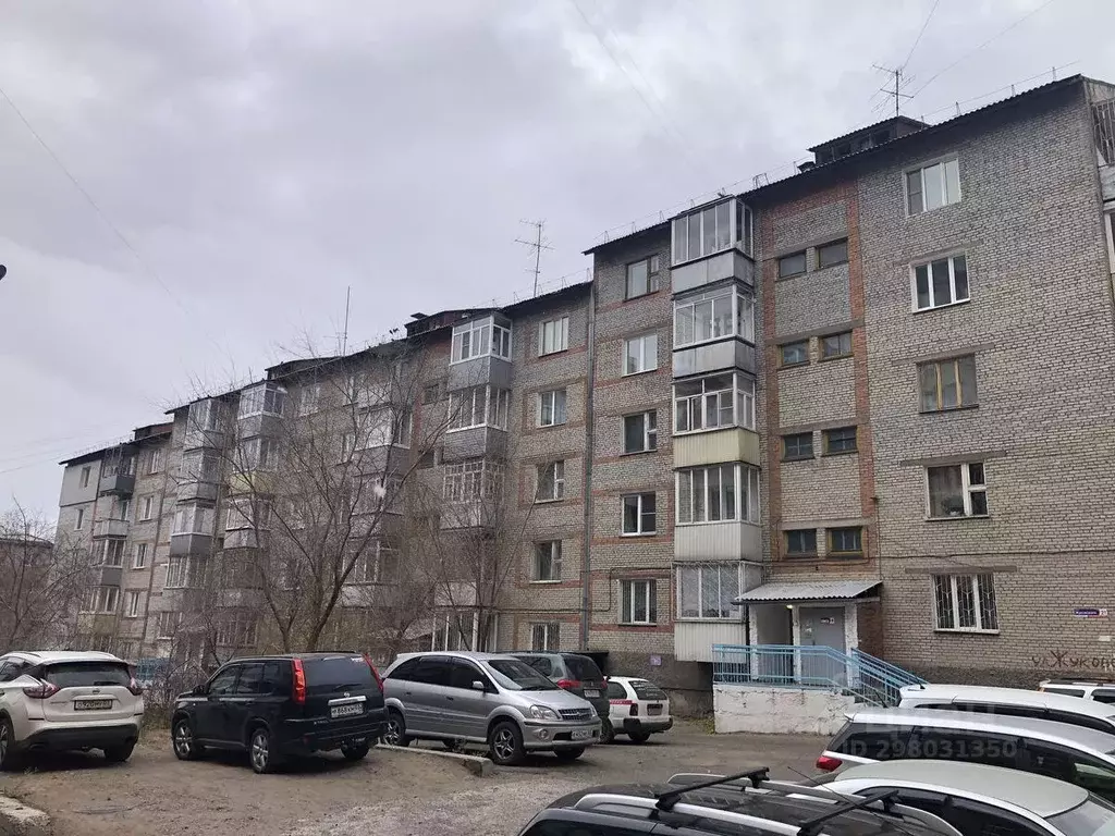 3-к кв. Бурятия, Улан-Удэ ул. Жуковского, 21 (77.0 м) - Фото 0
