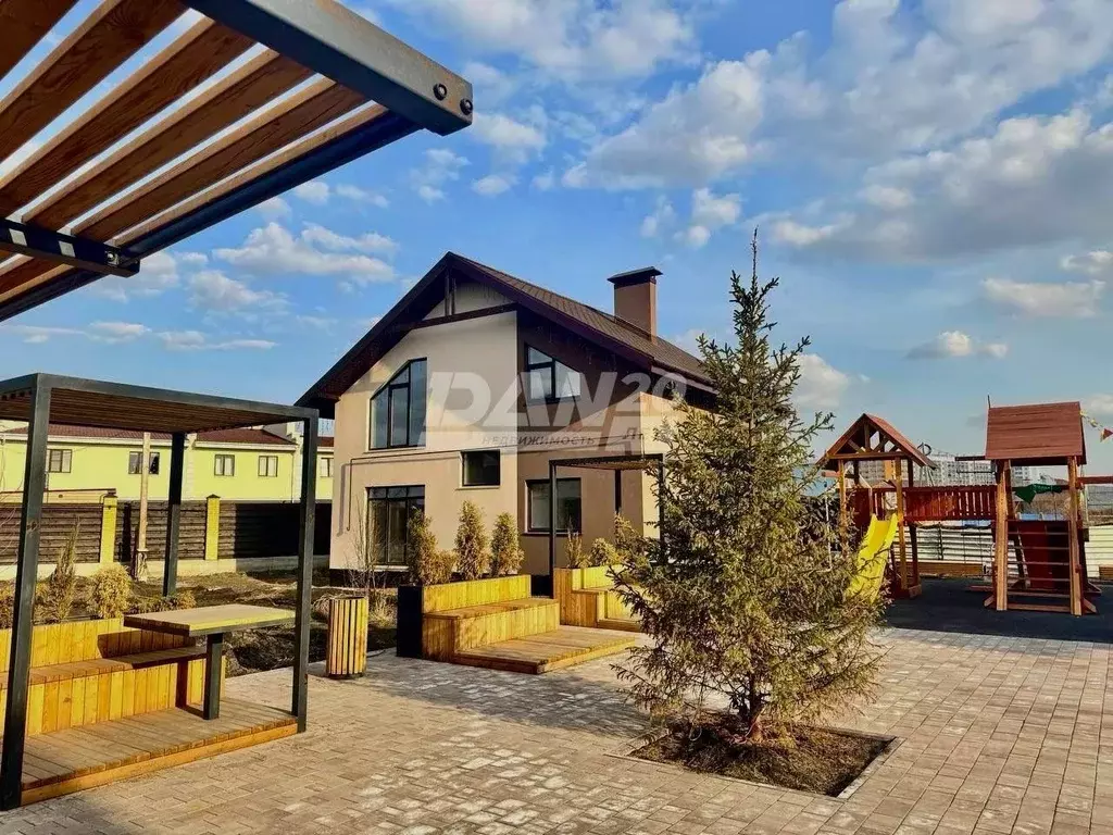 Дом в Челябинская область, Челябинск ул. Белова, 2А (150 м) - Фото 0