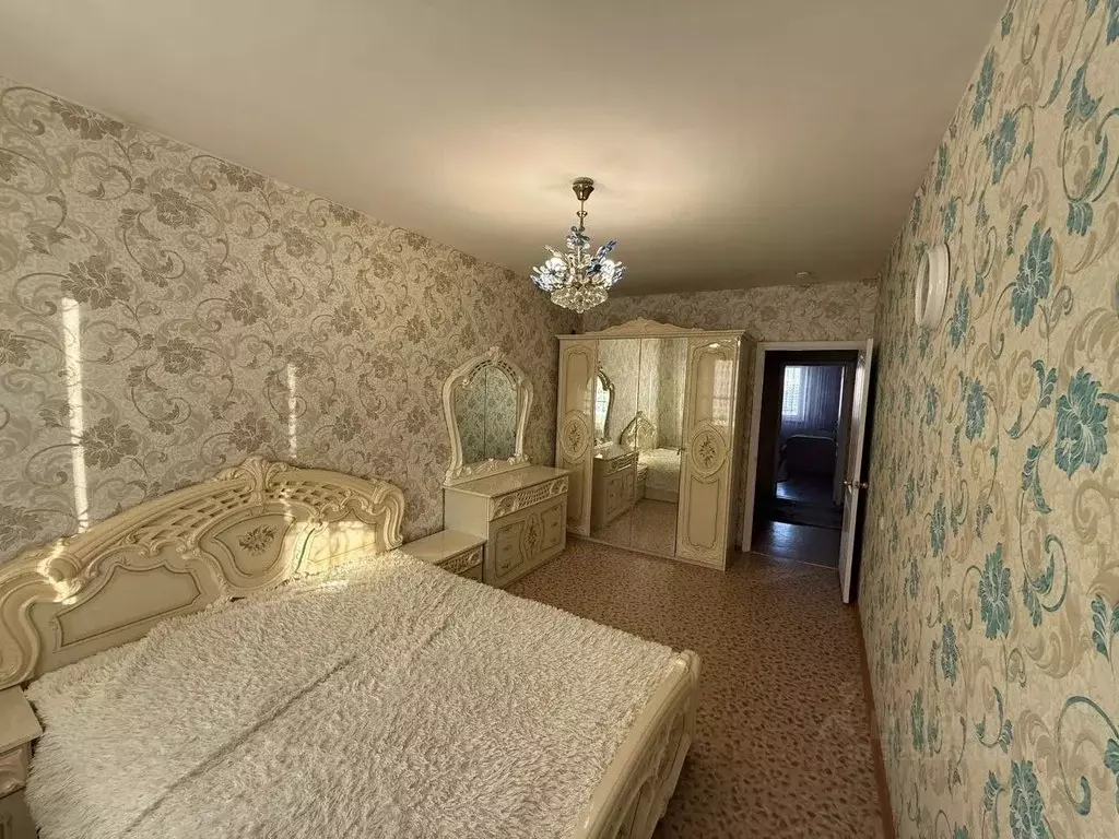 3-к кв. Татарстан, Набережные Челны 36-й комплекс, 3/2 (69.9 м) - Фото 1