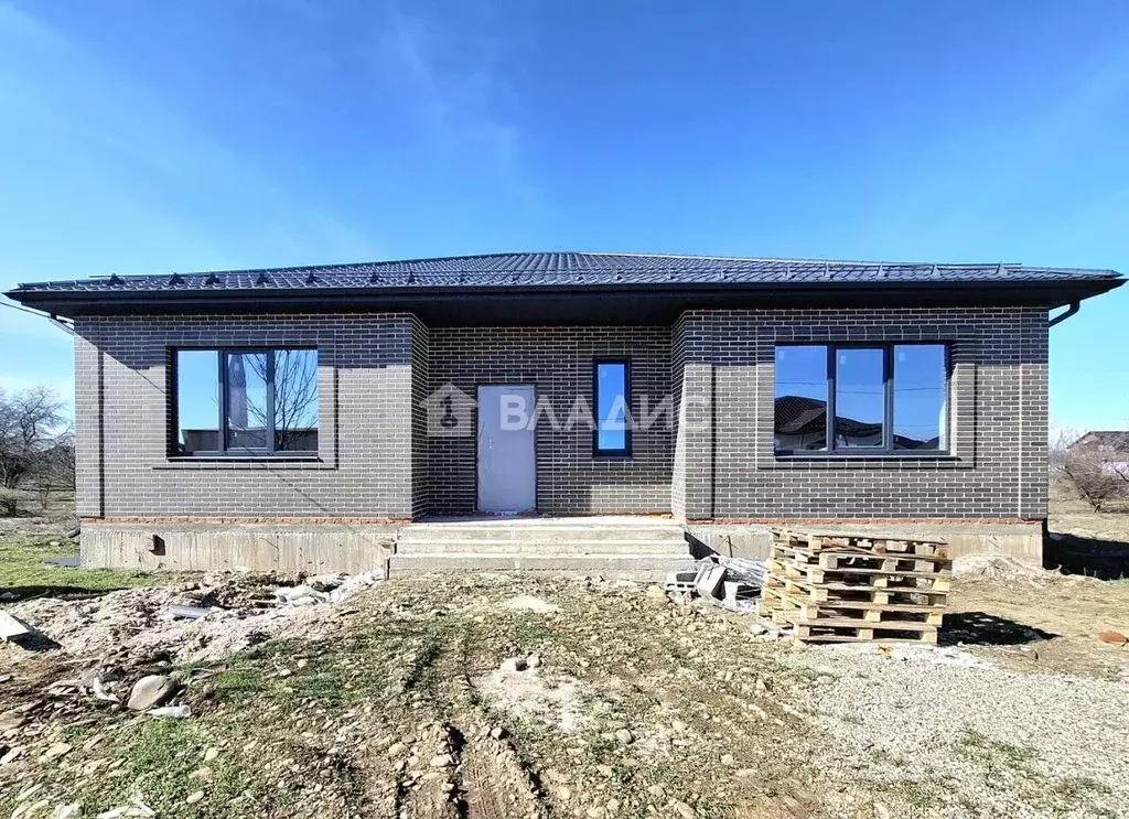 Дом в Адыгея, Майкоп городской округ, пос. Северный ул. Новоселов, 56 ... - Фото 1