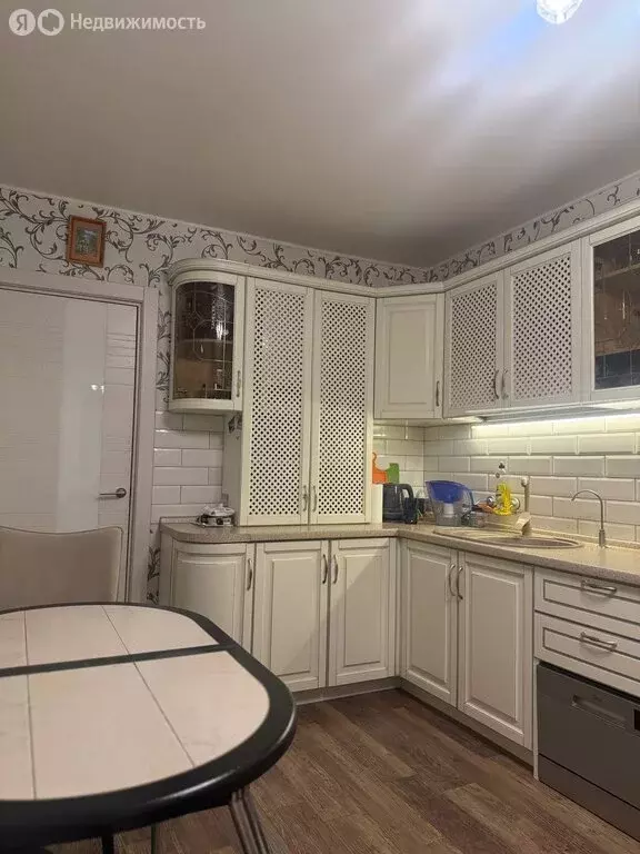 2-комнатная квартира: посёлок городского типа Редкино, улица Фадеева, ... - Фото 2