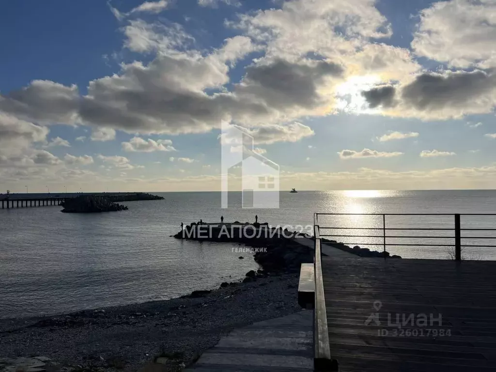 Участок в Краснодарский край, Геленджик ул. Взлетная, 2 (7.0 сот.) - Фото 1