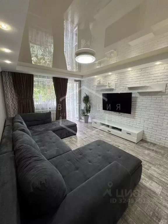 3-к кв. Калининградская область, Калининград ул. Каштановая Аллея, 176 ... - Фото 1